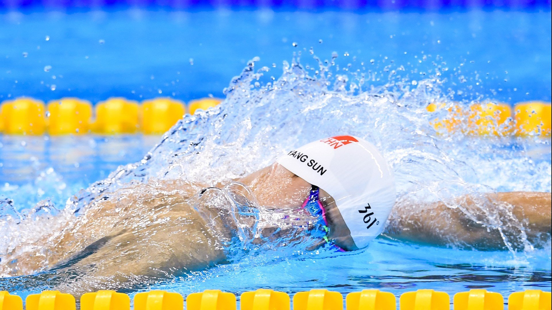 姆巴佩迎来十赛季高光表现，DWG球迷沸腾！